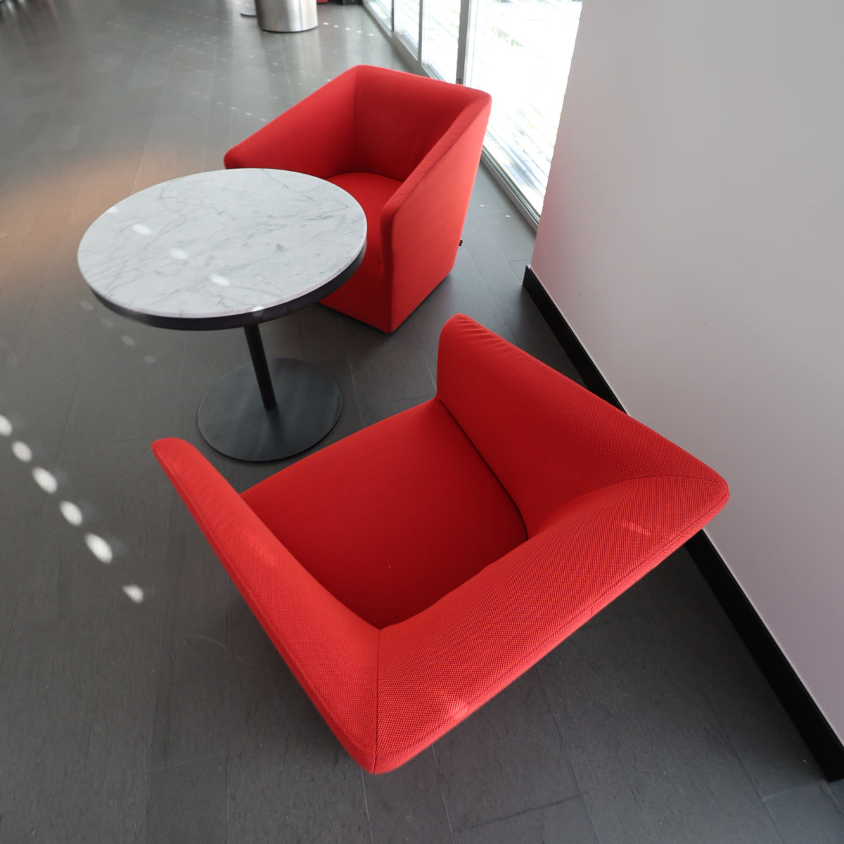 Vitra Occasional Lounge Chair Sessel, Kvadrat Steelcut Trio 686 Rot