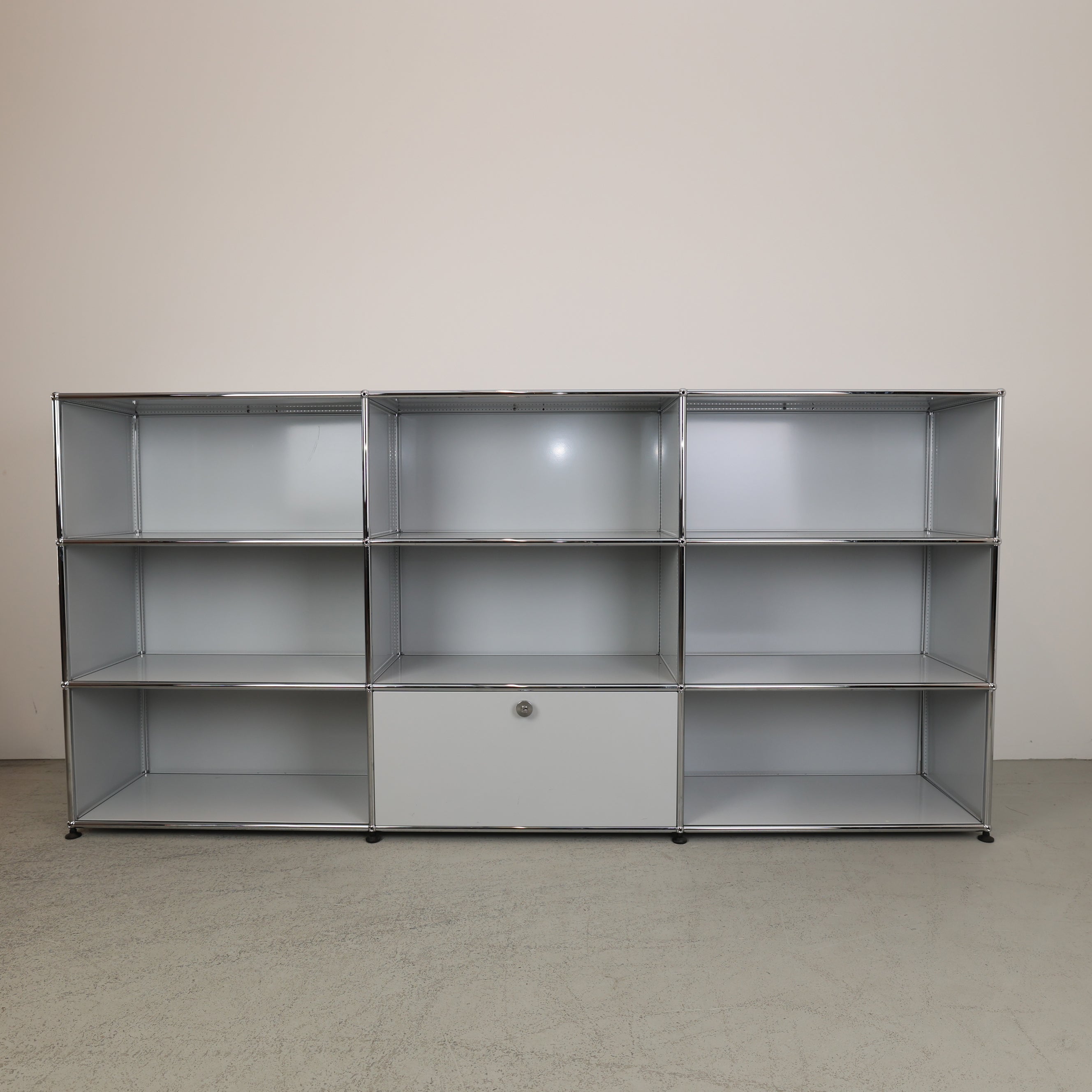 USM Haller Sideboard Lichtgrau 3x3, 35cm tief #1588