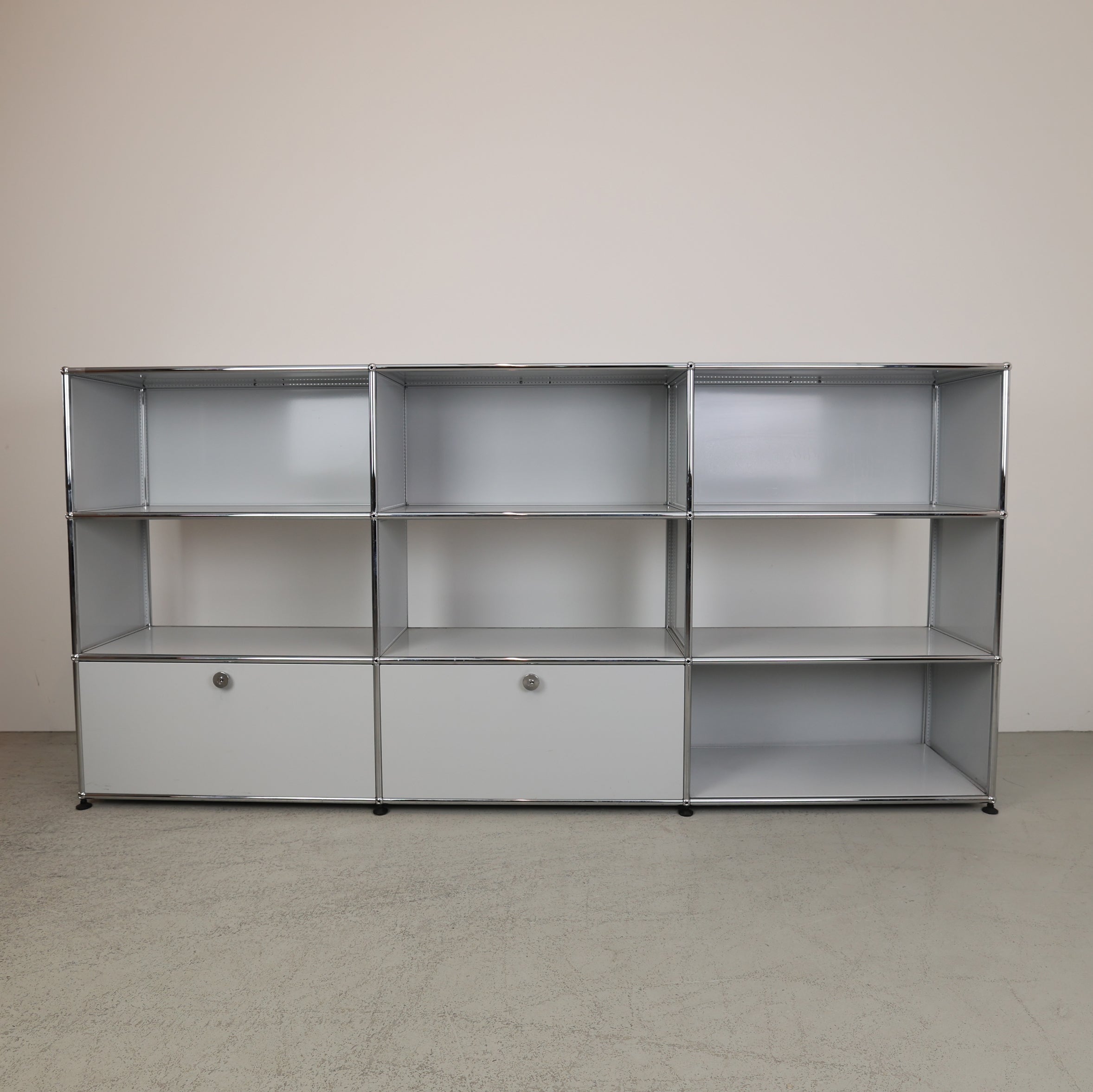 USM Haller Sideboard Lichtgrau 3x3, 35cm tief #1583