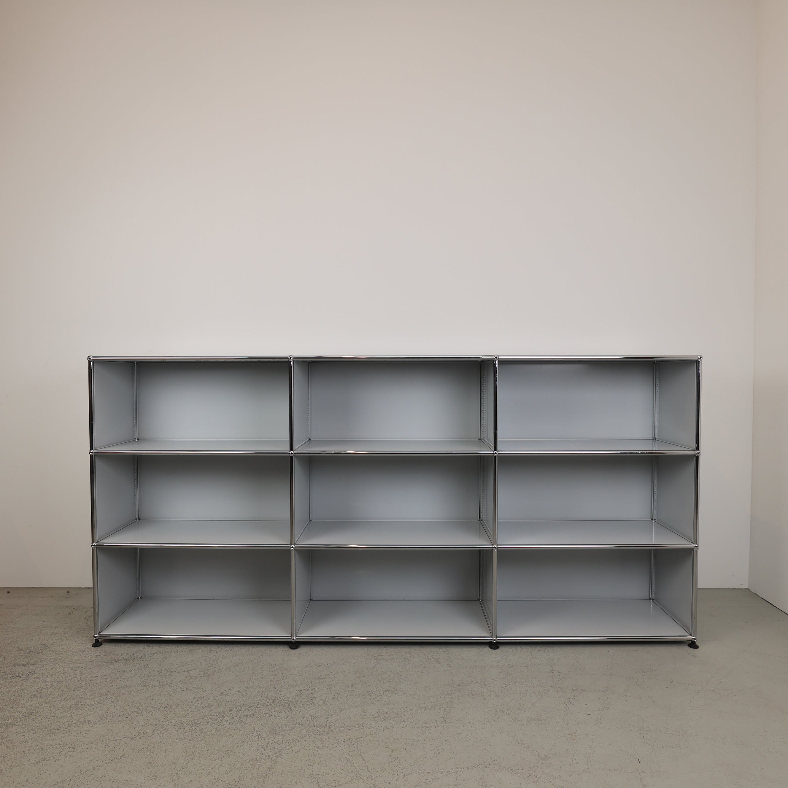 USM Haller Sideboard Lichtgrau 3x3, 35cm tief
