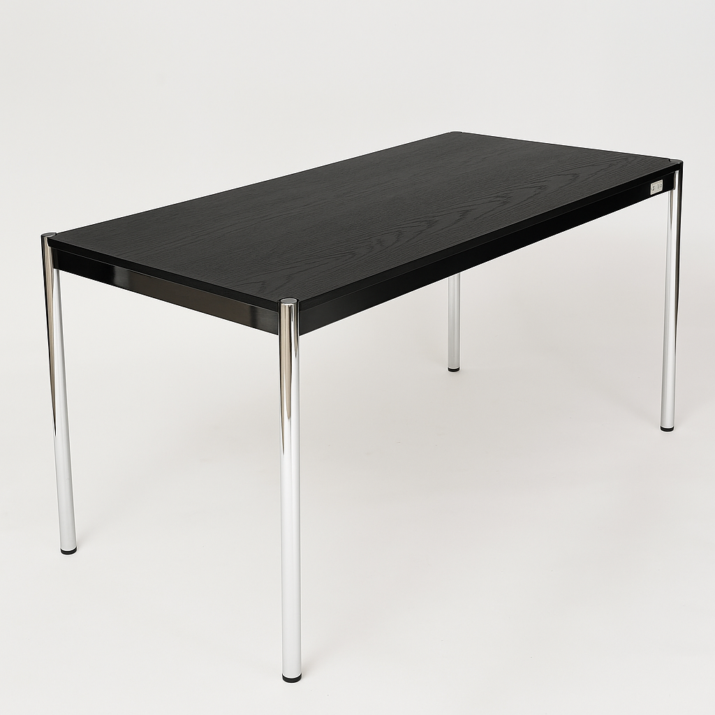 USM Haller Tisch Eiche furniert lackiert, schwarz