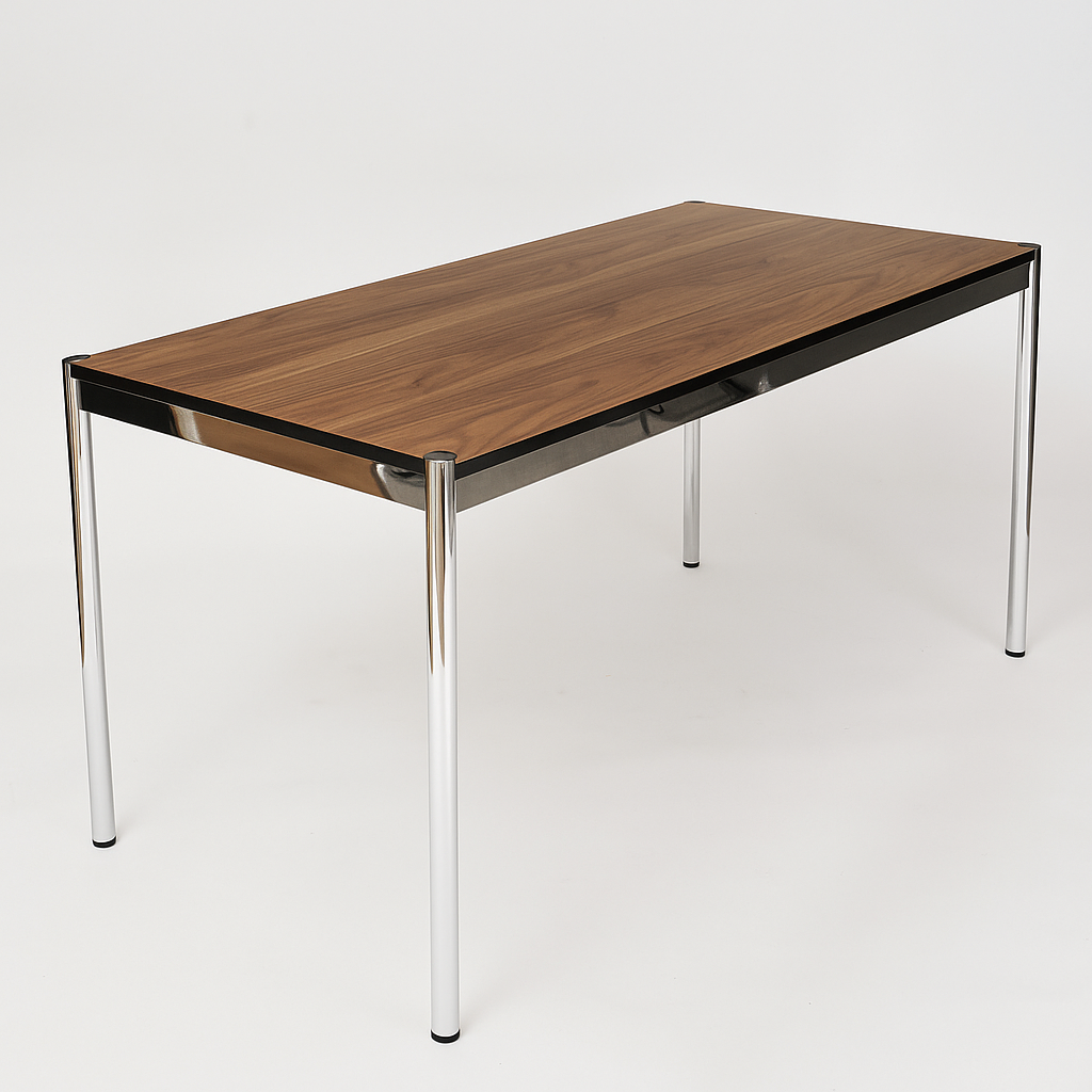 USM Haller Tisch Nussbaum natur