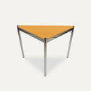 USM Haller Tisch dreieckig Buche furniert, lackiert, natur