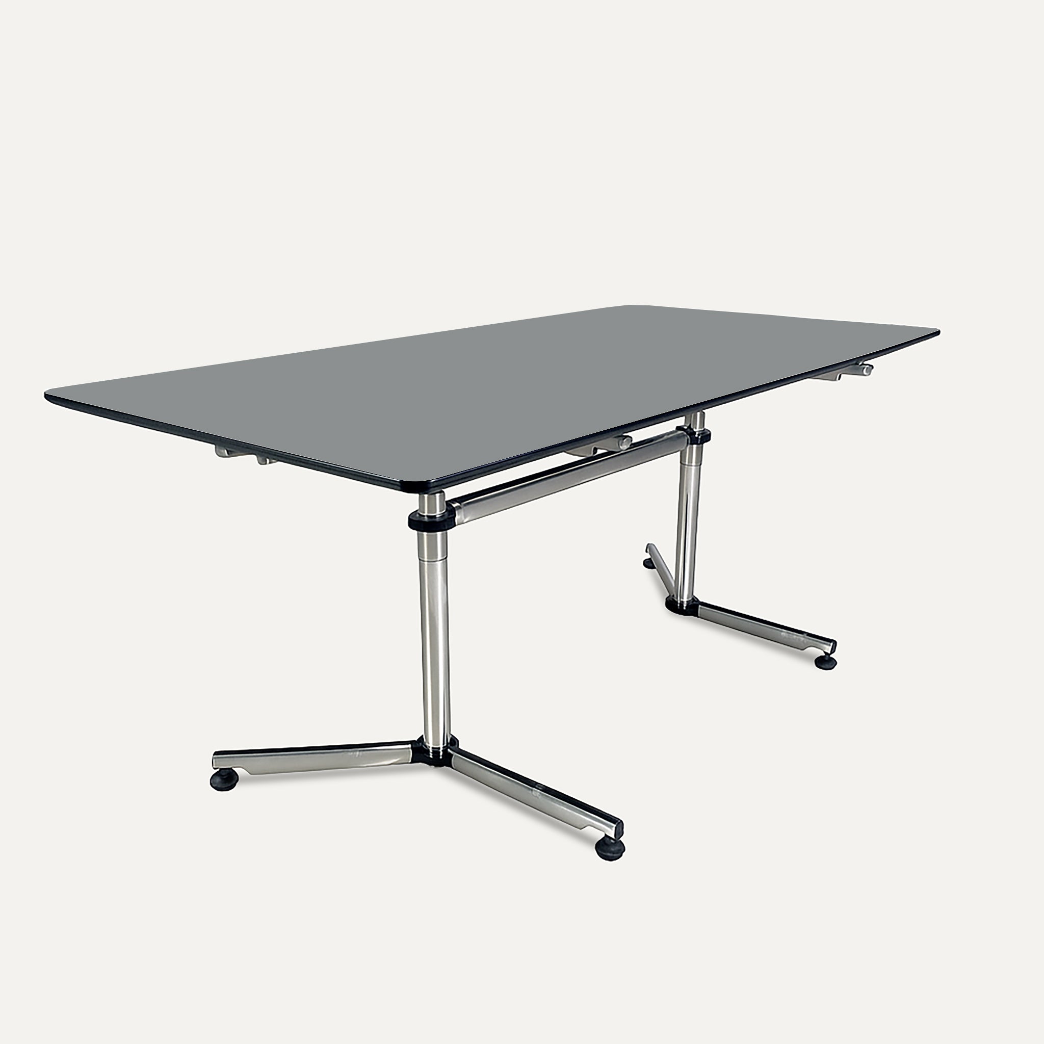 USM Kitos E2 elektrisch höhenverstellbar Linoleum, Ash