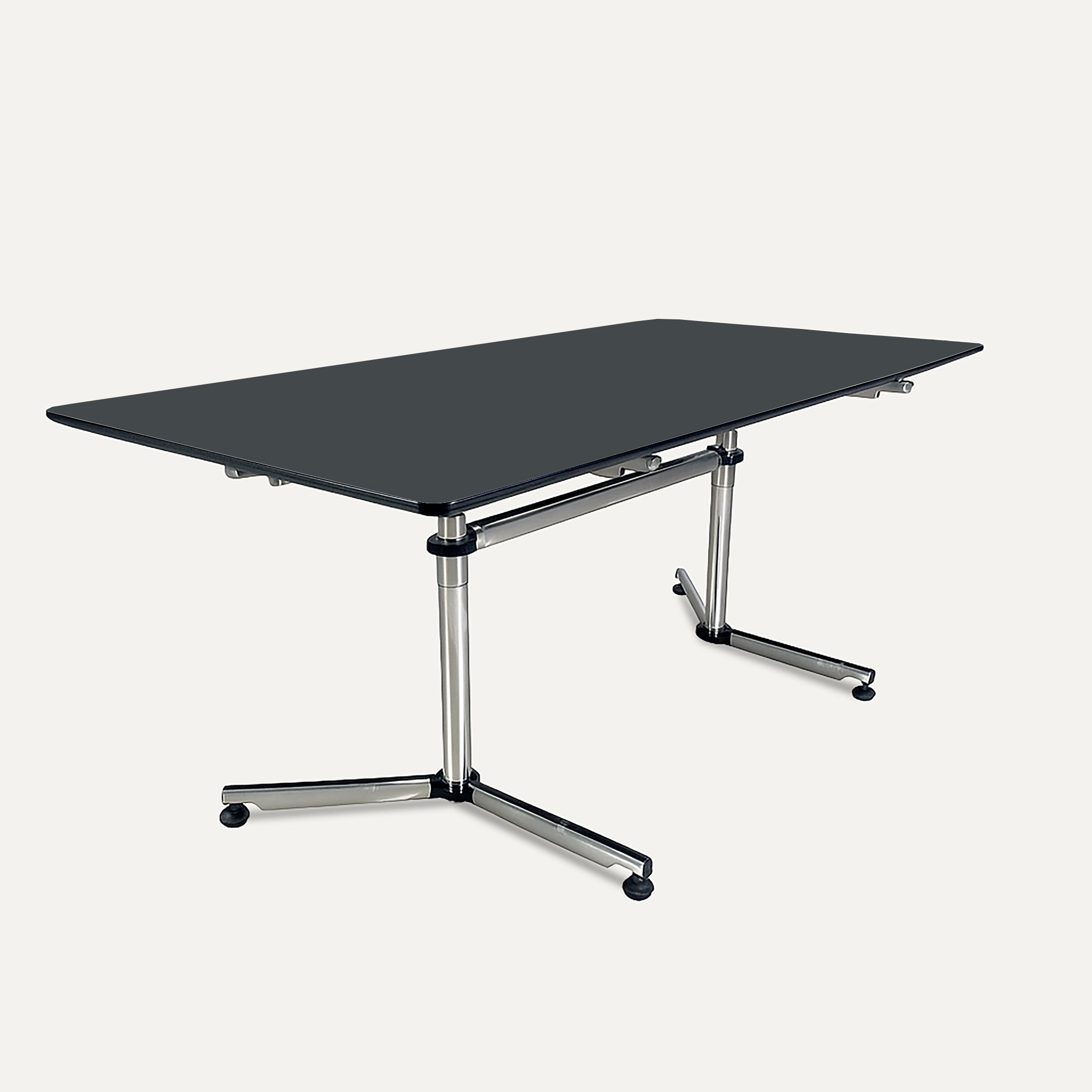 USM Kitos E2 elektrisch höhenverstellbar Linoleum, Charcoal