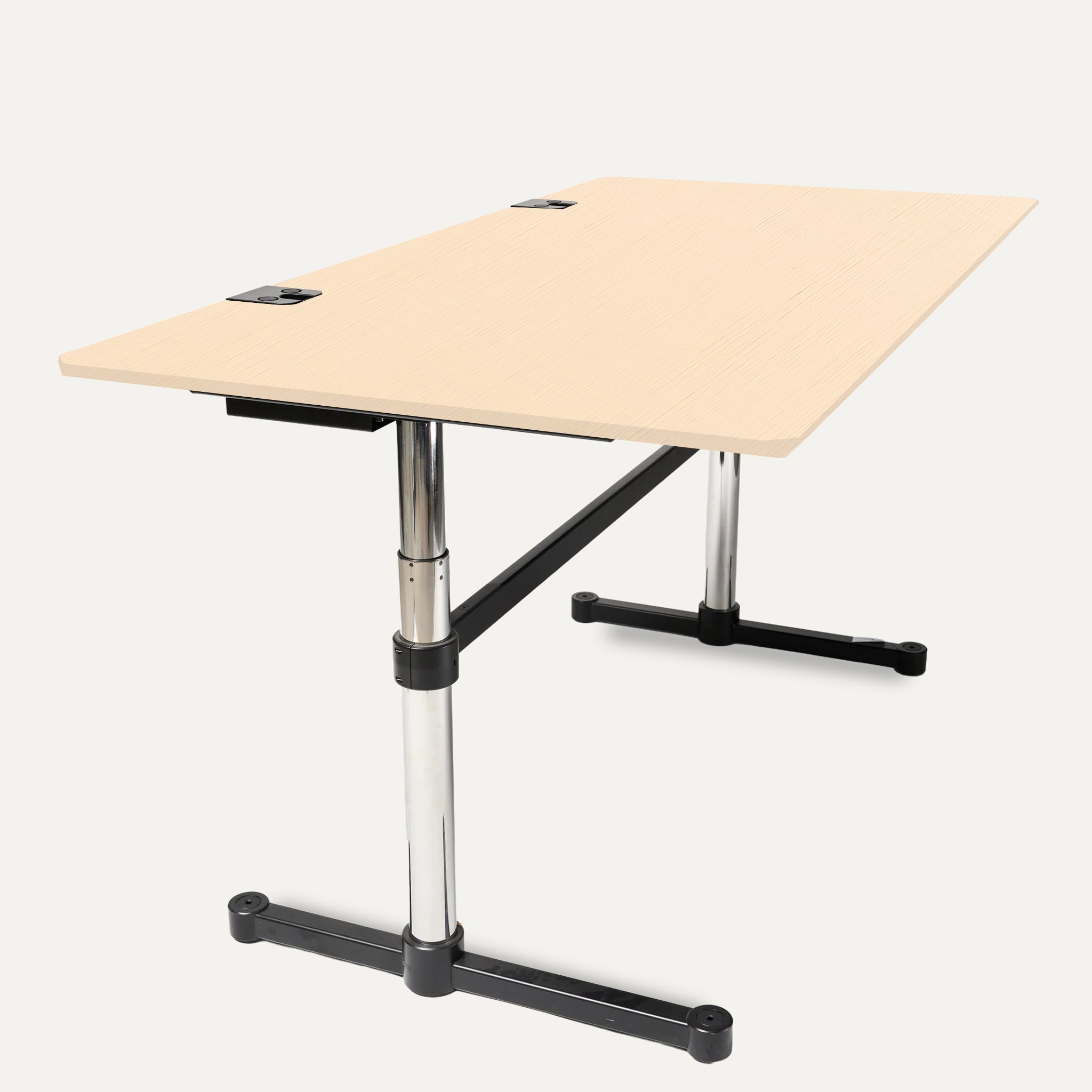 USM Kitos Tisch Eiche furniert, geölt, weiss