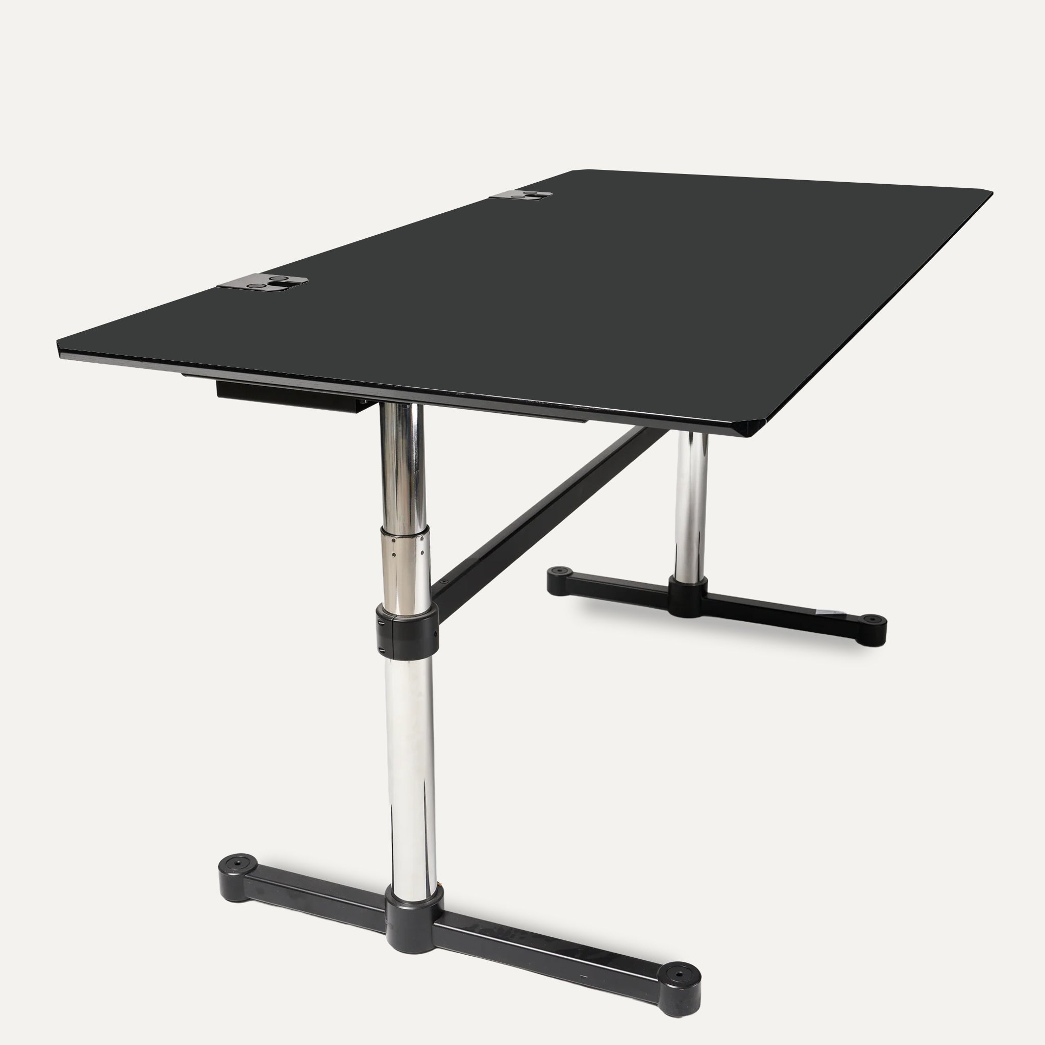 USM Kitos Tisch Fenix Nero Ingo