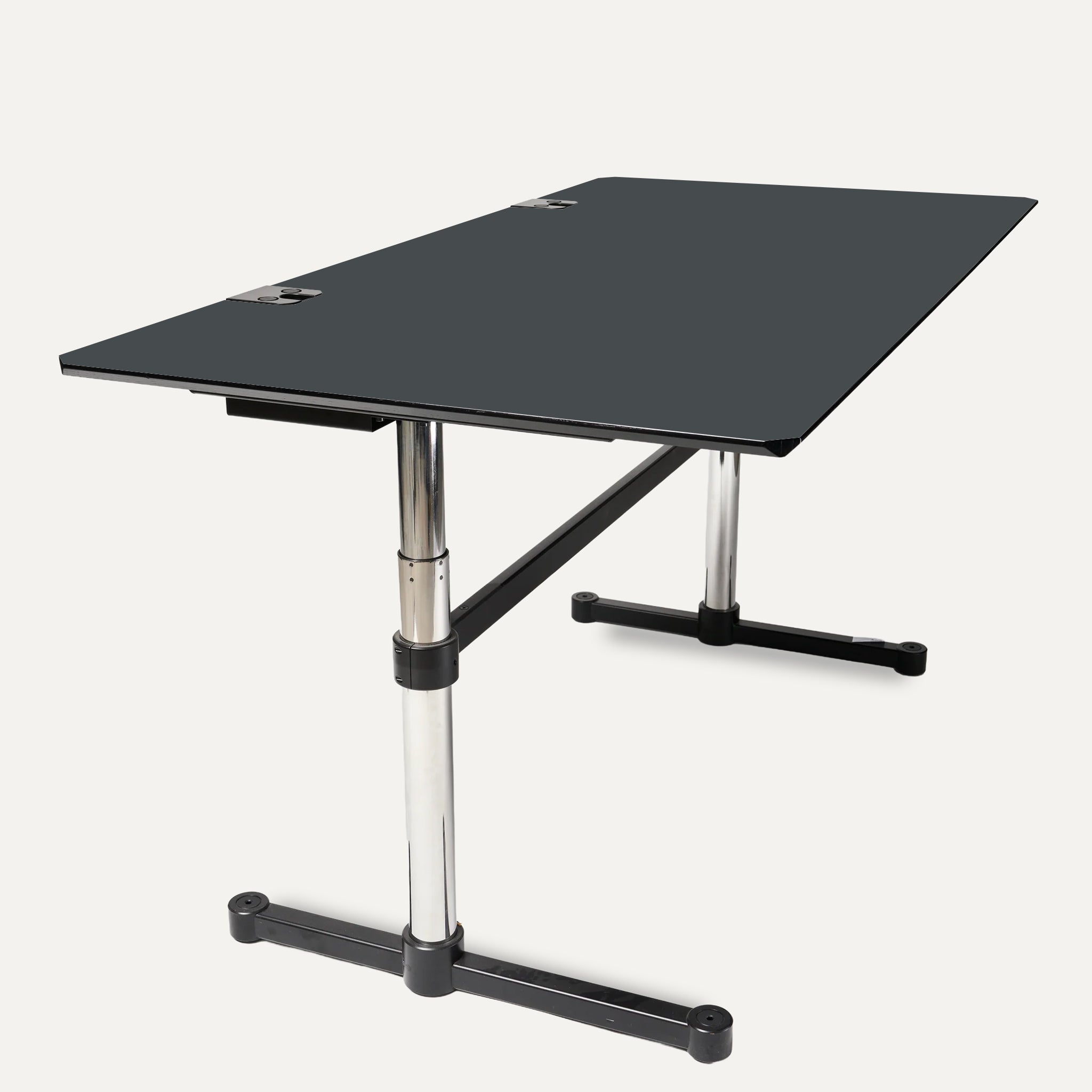 USM Kitos Tisch Linoleum, Charcoal