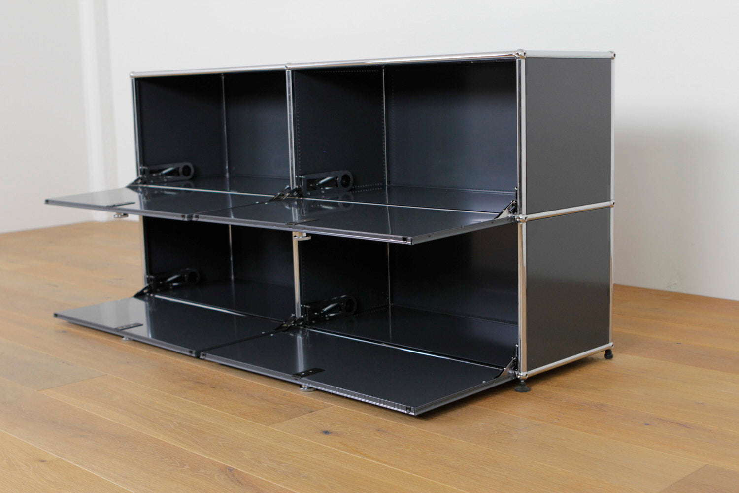 USM Sideboard #1212