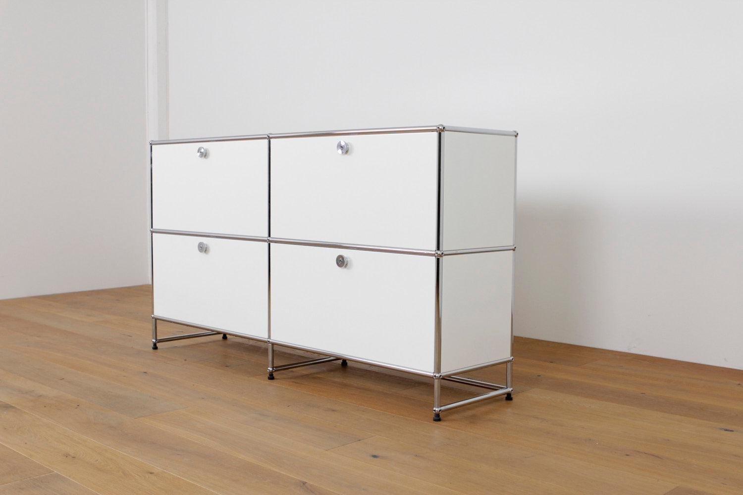 USM Sideboard #1210