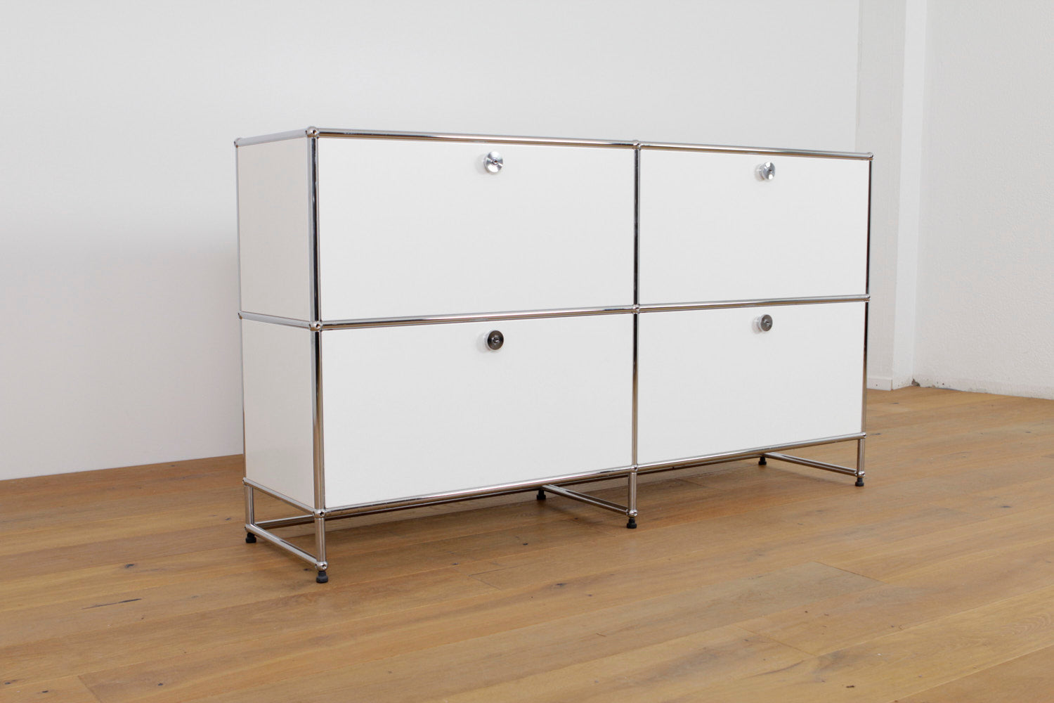 USM Sideboard #1210