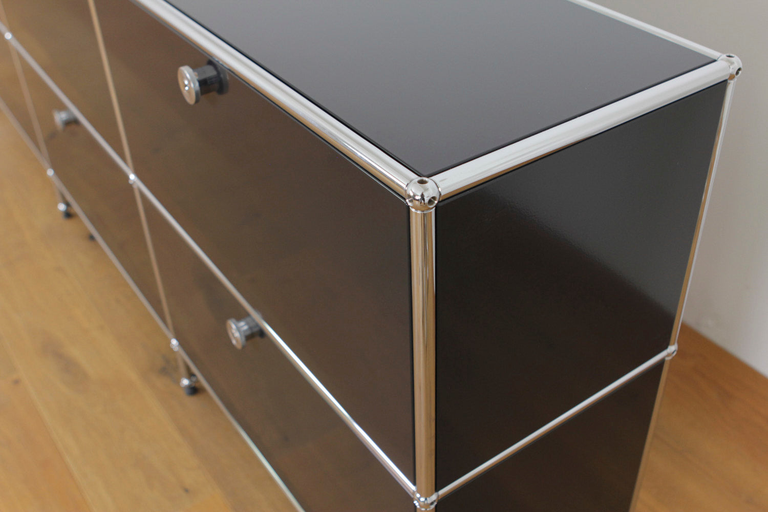 USM Sideboard used #1177