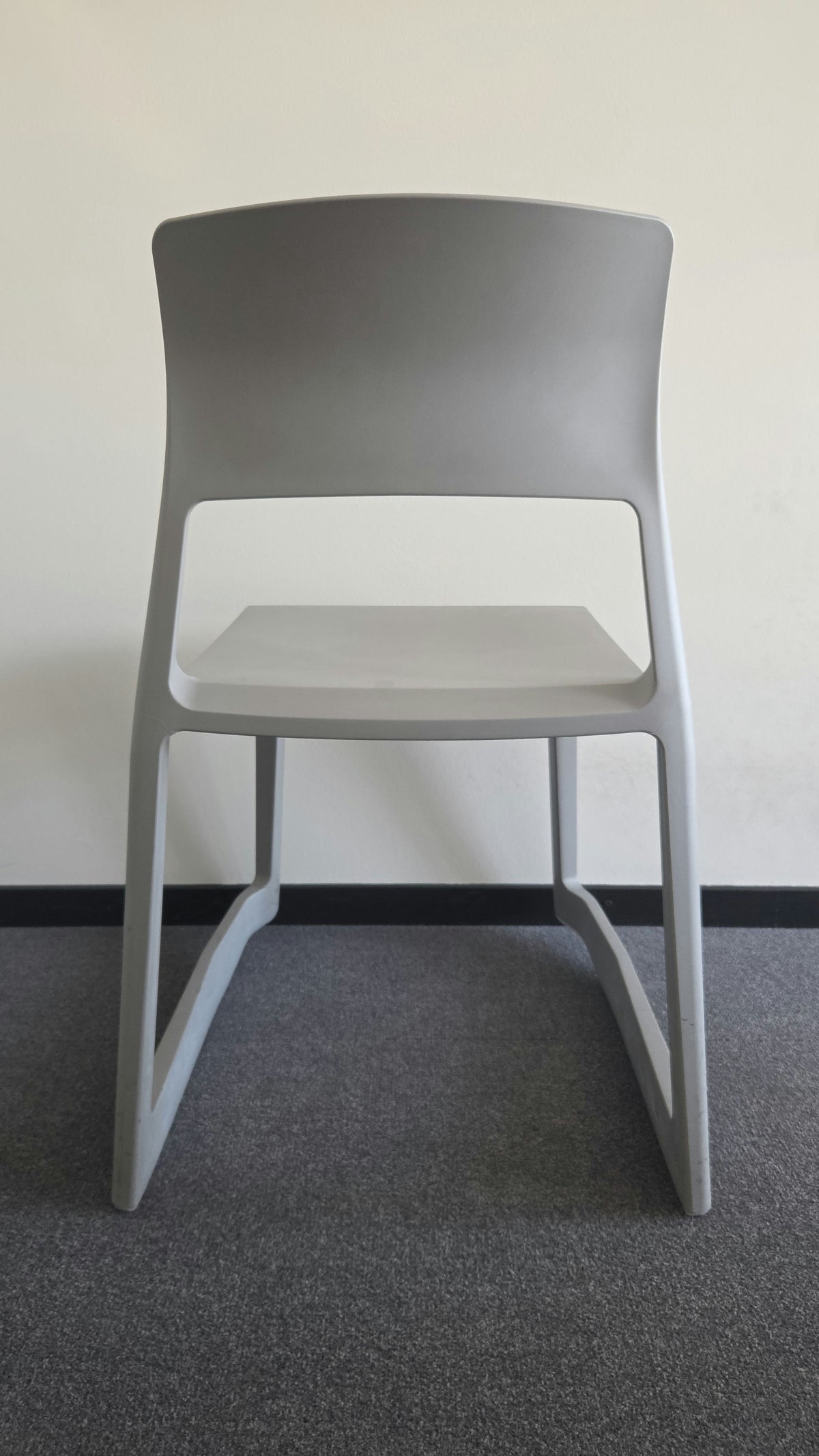 Vitra Tip Ton Stuhl, Mittelgrau