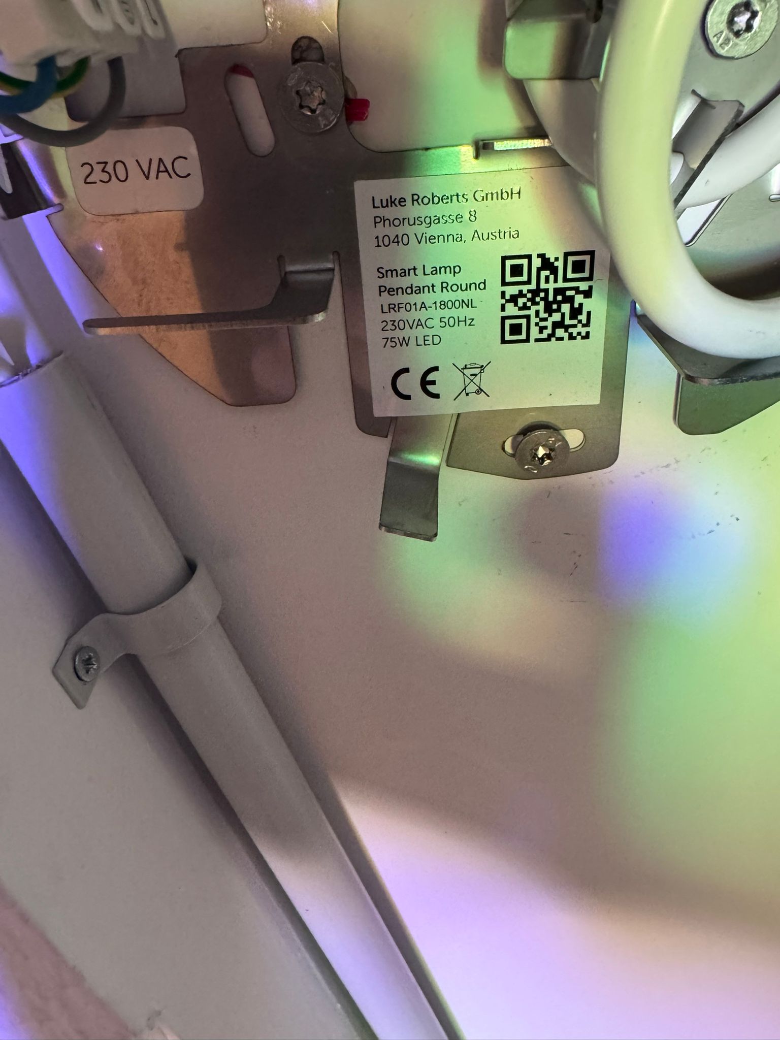 Luke Roberts Smart Lamp Luvo Weiss