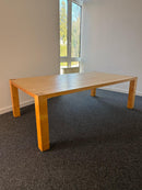 Holztisch 224 x 118 x 70 cm (L/B/H)