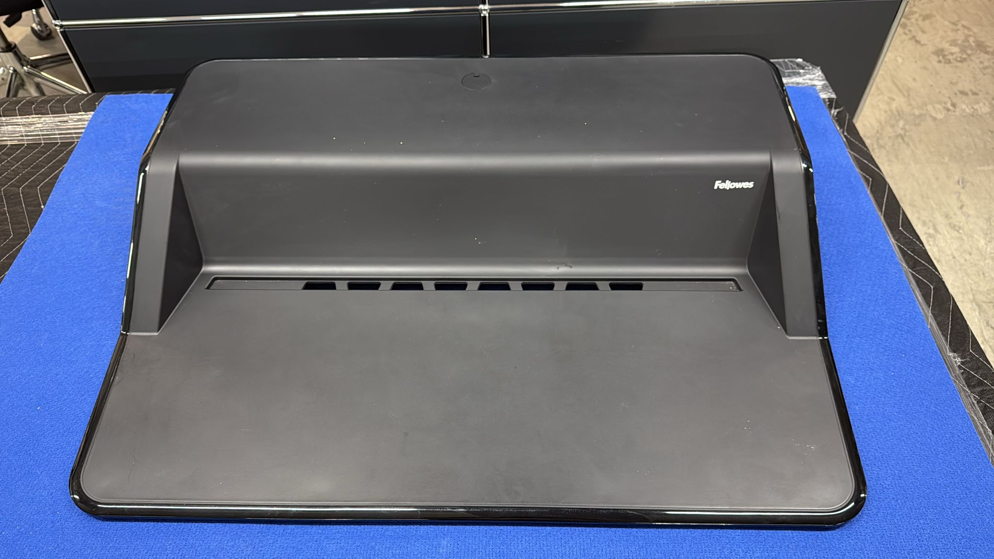 Fellowes Lotus Sitz-Steh Workstation