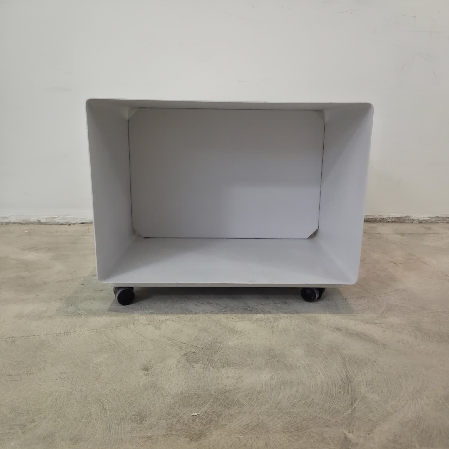 Salontisch oder Druckermöbel