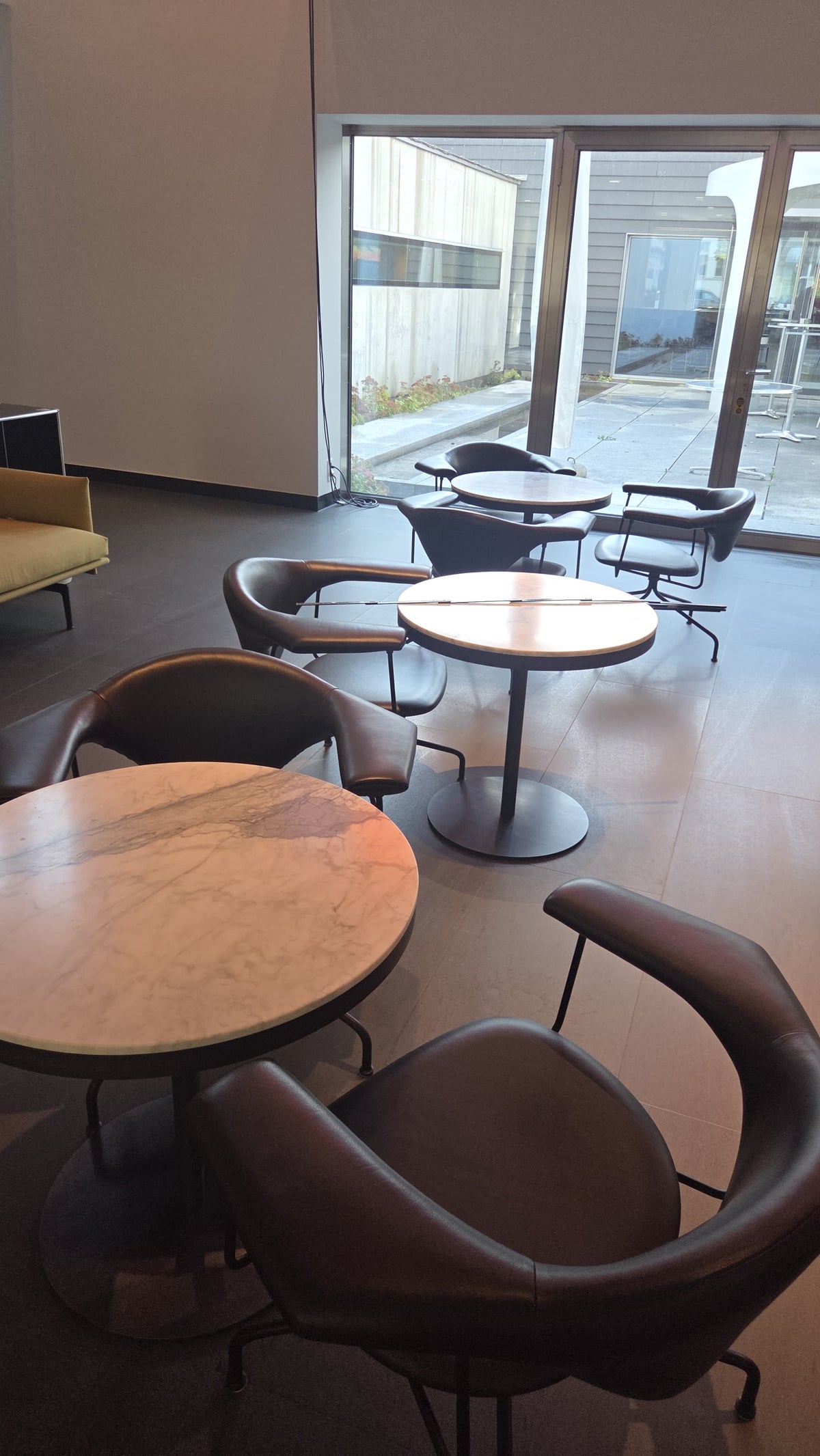 Sevil Peach Next Table Couchtisch, Marmor Grau, H 50 cm