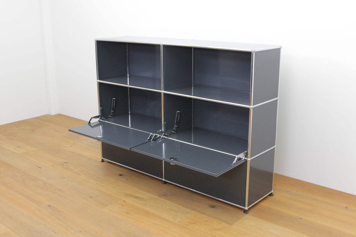 USM Highboard used #1008