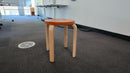 Artek Aalto Hocker E60, Birke/Orange – leicht gebraucht