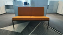 Artek Kiki Sofa 2-Sitzer, Orange, Gestell Schwarz