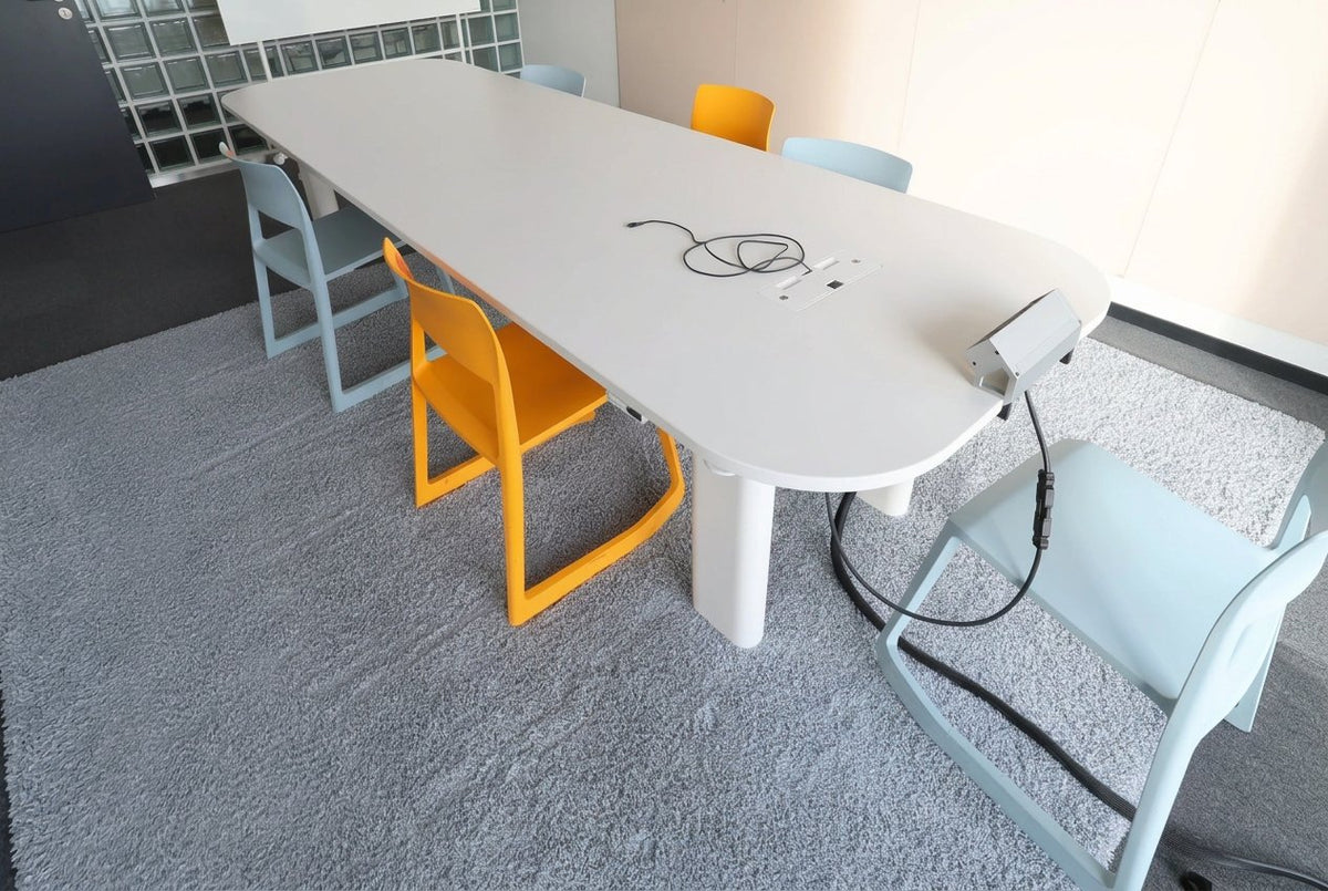 Bachmann Konferenztisch elektrisch höhenverstellbar, Weiss, 310×100 cm