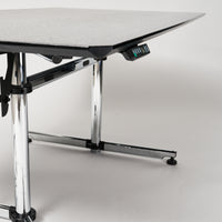 Höhenverstellbarer USM Kitos Sitz- Steh- Tisch 175x90cm