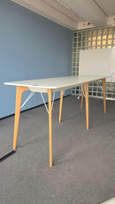 Bene Timba Stehtisch, Weiss, Beine Eiche, 280 × 90 cm