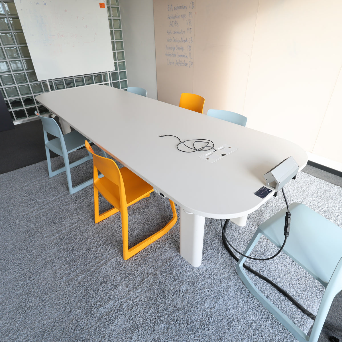 Vitra Tip Ton Stuhl, Mittelgrau
