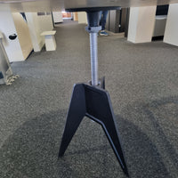 Tom Dixon Screw Beistelltisch höherverstellbar B0115