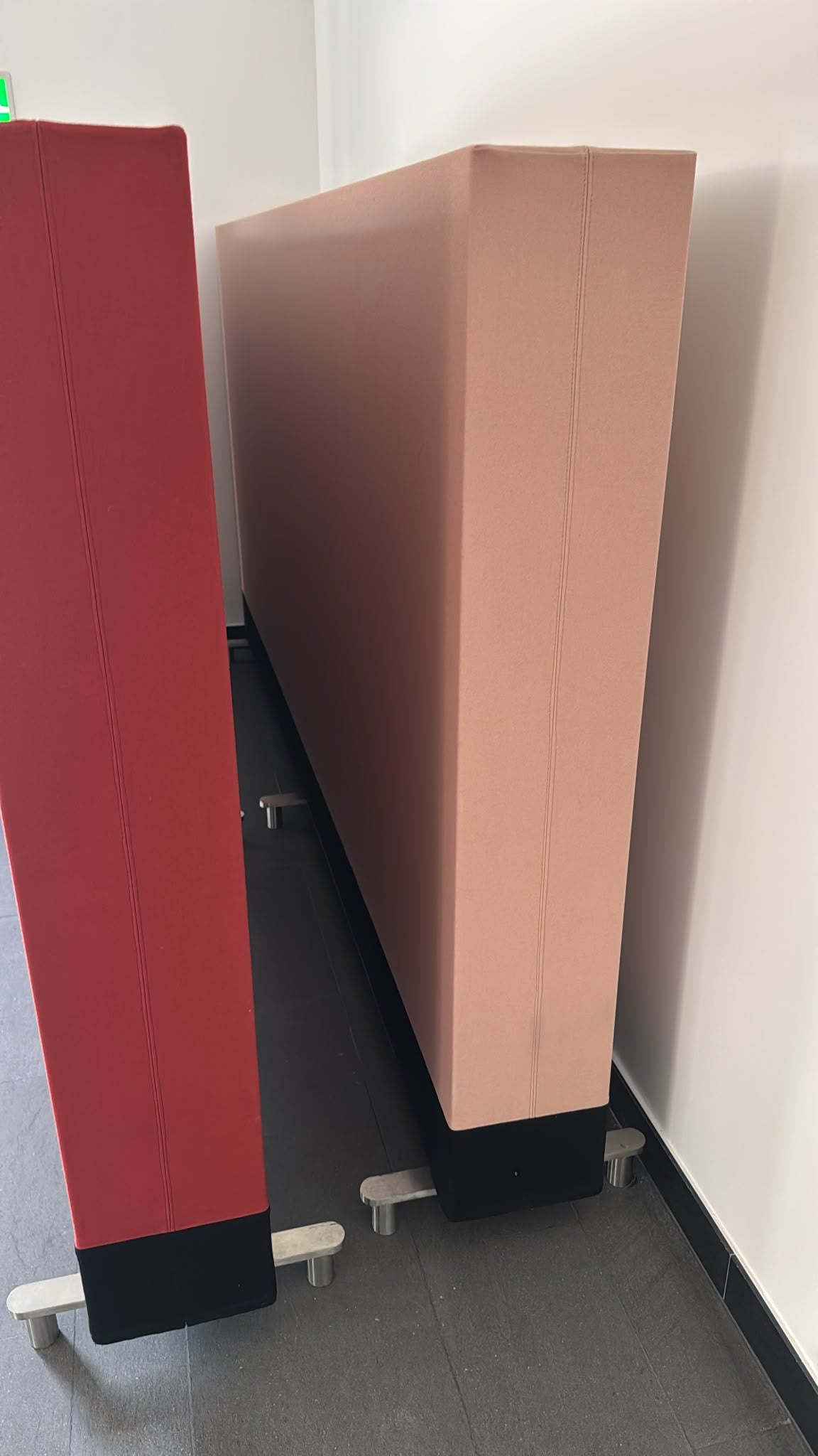 Trennwand / Stellwand mobil, 305 × 156 cm