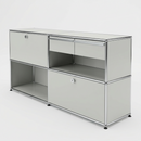 USM Haller 2x2 Tiefe 50, Lichtgrau, Klapptüre, Ausziehtablar, 2 A6-Schubladen