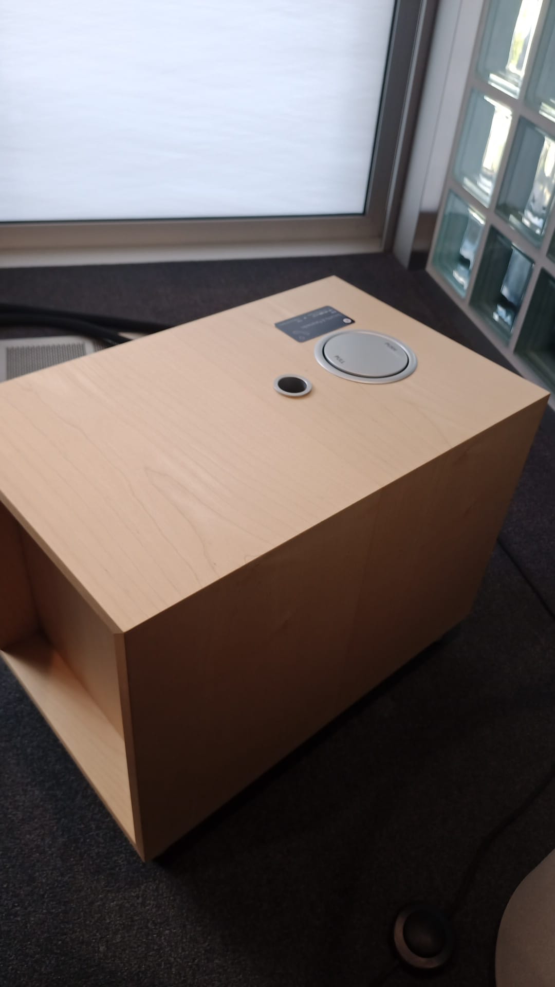 Technik-Anschlussbox Ahorn furniert, 52 × 33 × 41 cm