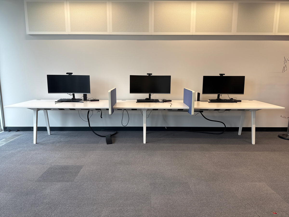 Vitra Joyn Bench 6 Plätze, 480 × 100 cm – leicht gebraucht