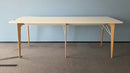 Bene Timba Stehtisch, Weiss, Beine Eiche, 280 × 90 cm