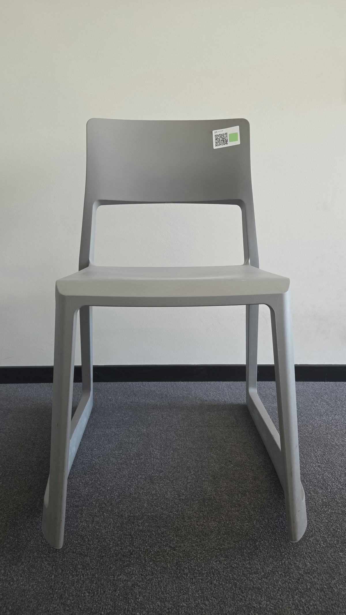 Vitra Tip Ton Stuhl, Mittelgrau