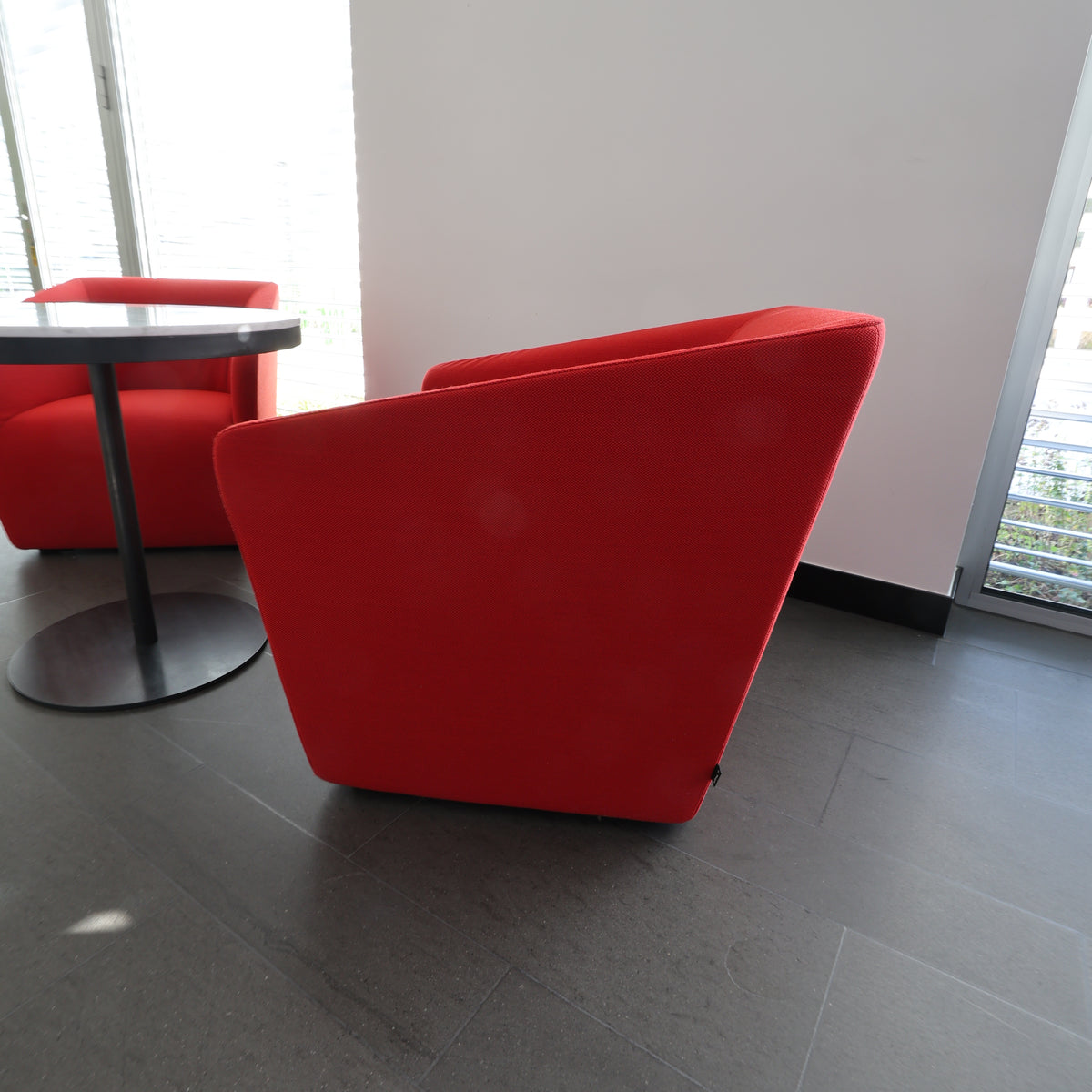 Vitra Occasional Lounge Chair Sessel, Kvadrat Steelcut Trio 686 Rot