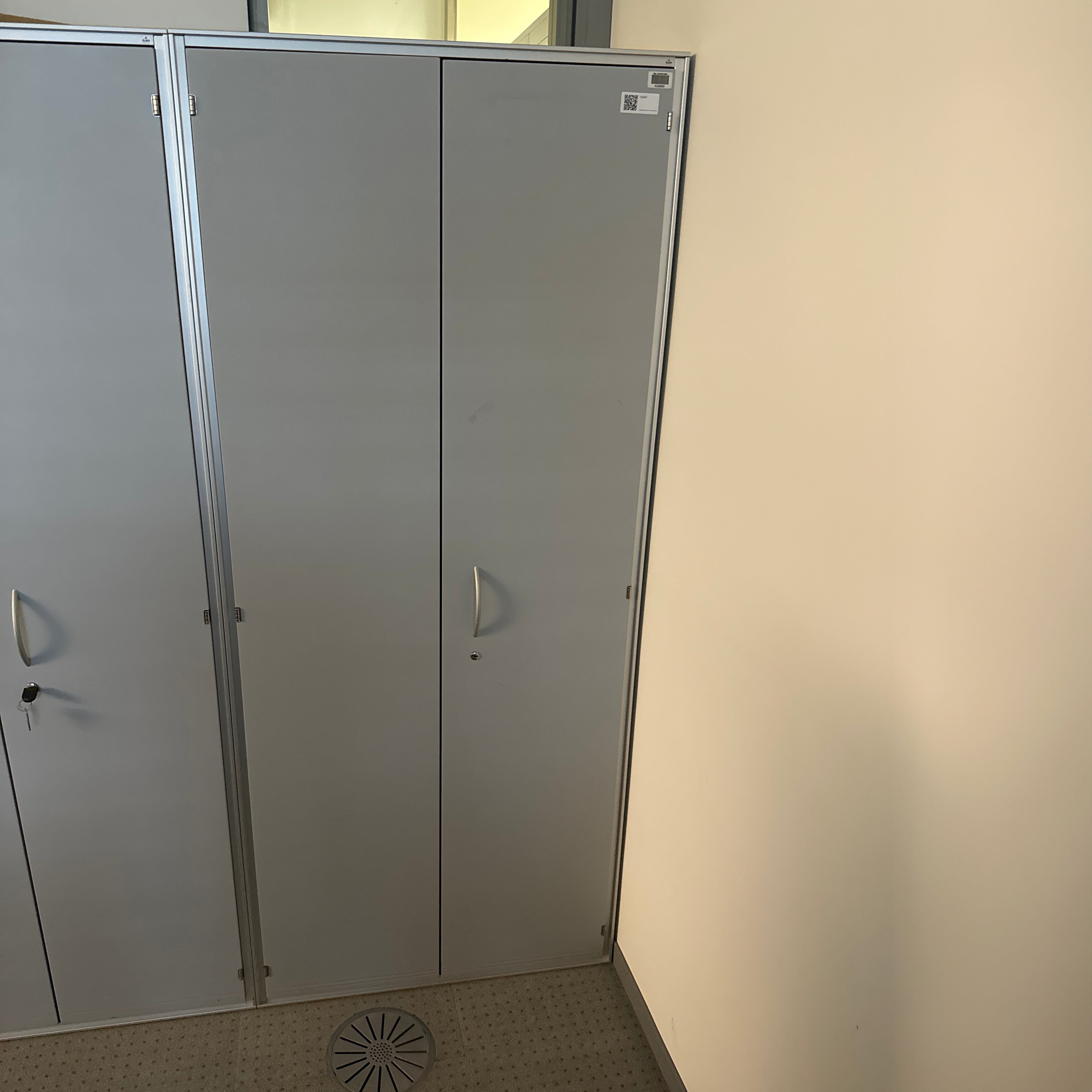 Elan Regal 80x185x40 mit Türen B0127