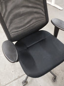 Vitra MedaPal Bürodrehstuhl