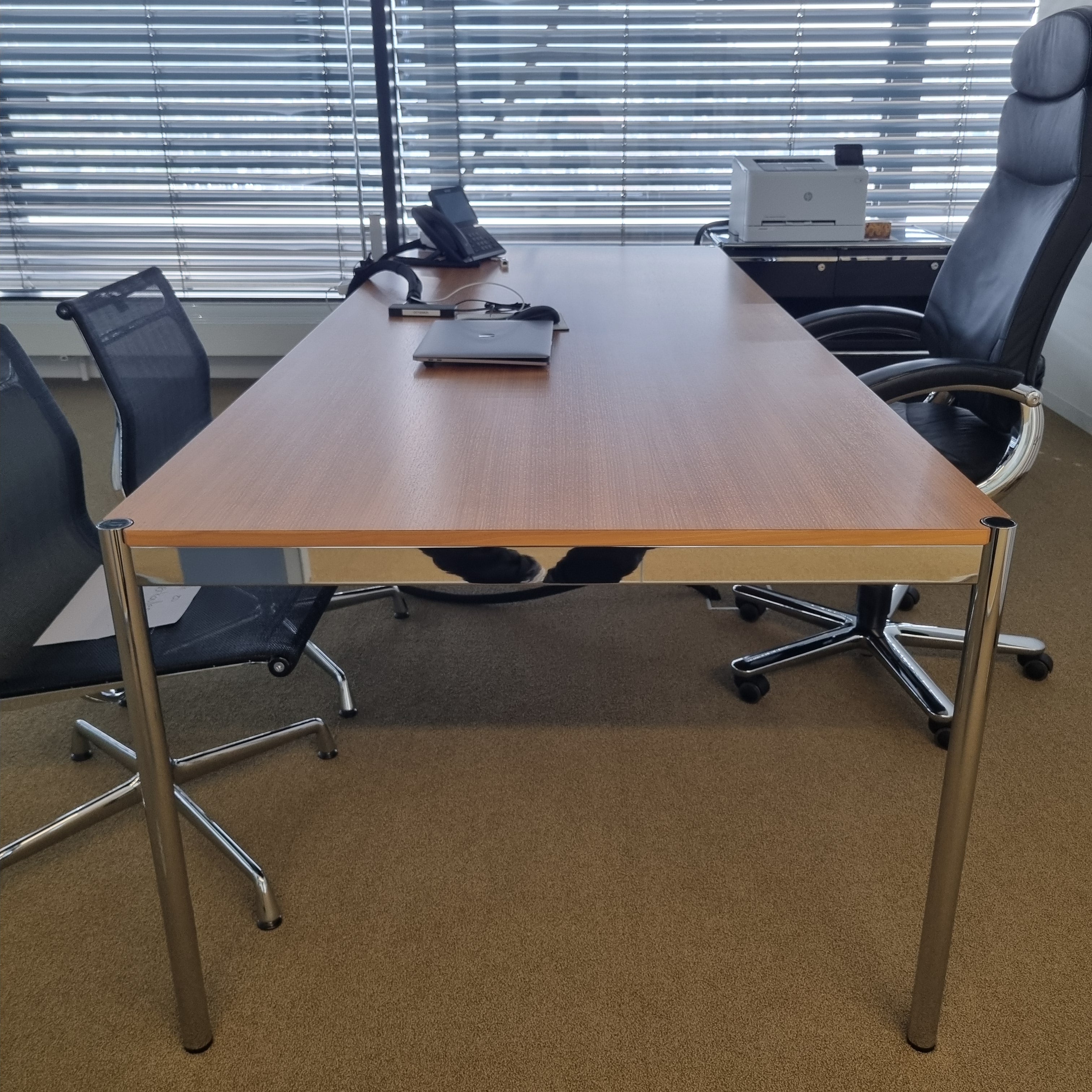 Usm Haller Tisch 250x100cm Nussbaum