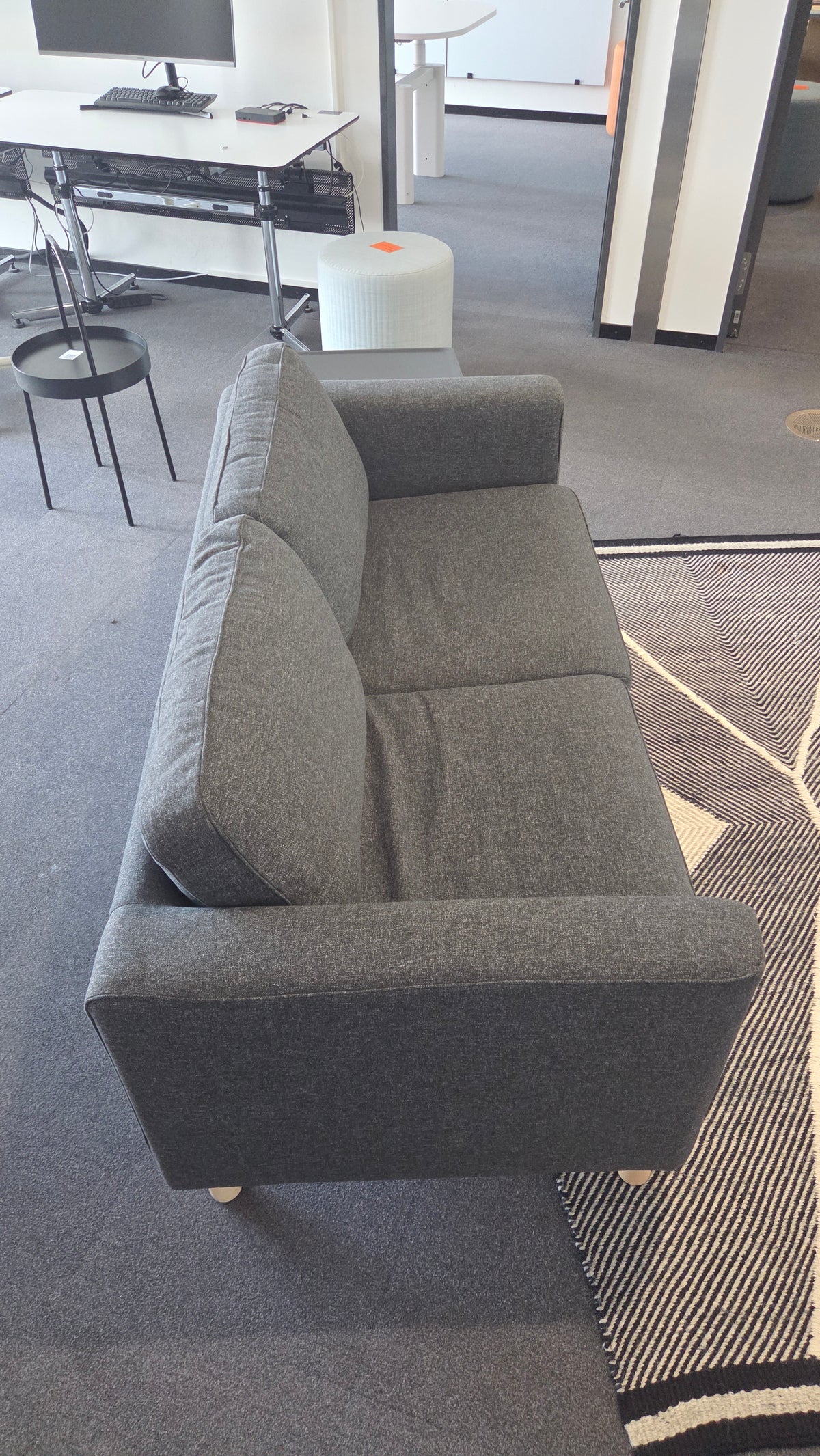 IKEA Pärup 2er-Sofa, Stoff Grau, Gestell Eiche, 166 cm