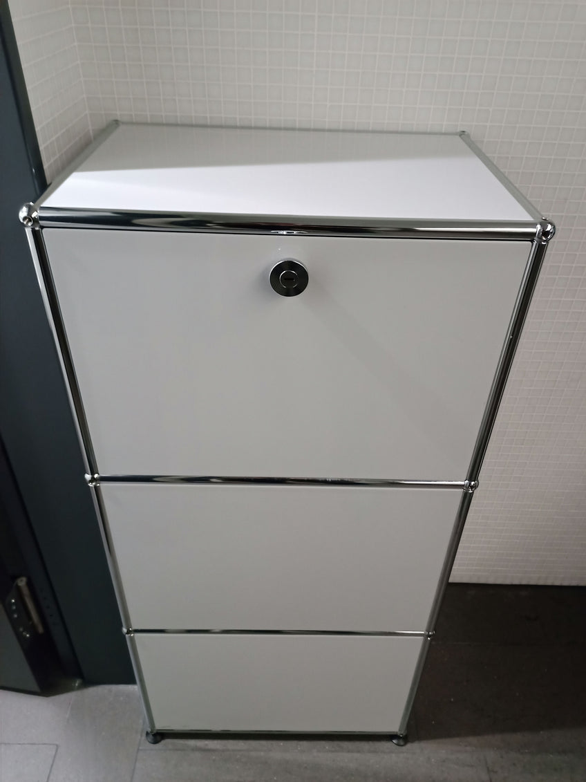 USM Haller Regal 1x3, Reinweiss, 1 Klapptüre, 1 Ausziehtablar
